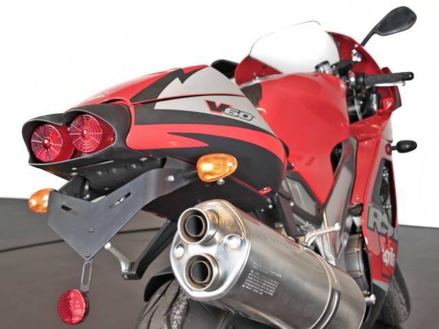Aprilia RSV 1000 R