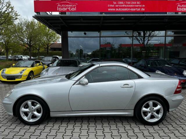 Afbeelding 1/18 van Mercedes-Benz SLK 200 Kompressor (2002)