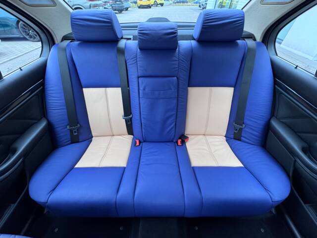 BMW 528i