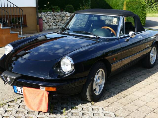 Bild 1/7 von Alfa Romeo 2.0 Spider (1989)