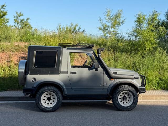 Bild 1/5 von Suzuki SJ 413 (1988)