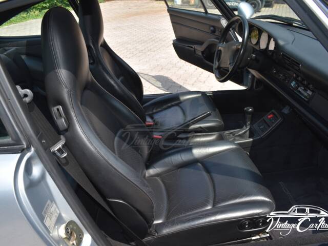 Porsche 911 Carrera