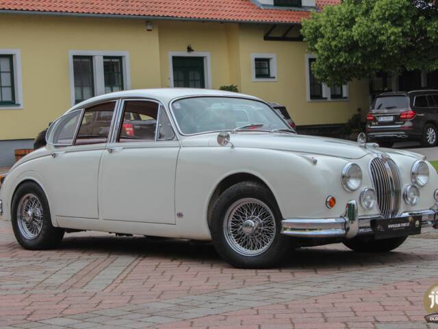 Jaguar Mk II 3.8