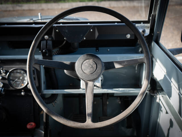 Land Rover 109