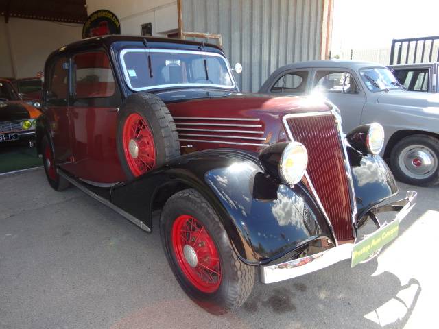 Bild 1/6 von Renault Celtaquatre (1936)