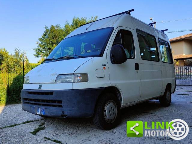 Imagen 1/20 de FIAT Ducato 2.8 D Panorama (2000)