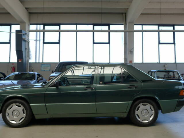 Imagen 1/37 de Mercedes-Benz 190 E (1989)