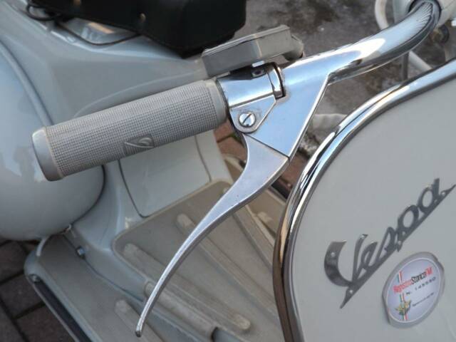 Piaggio Vespa 125