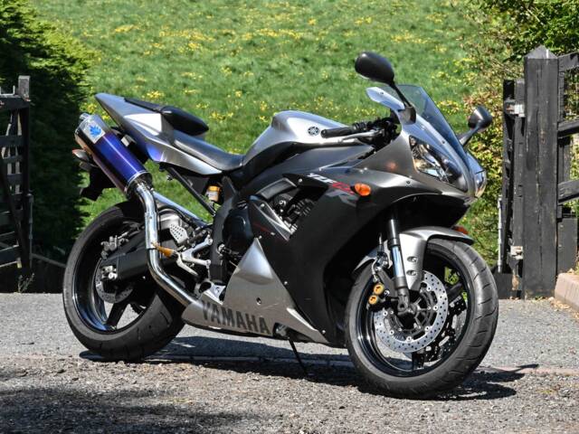 Yamaha YZF-R1