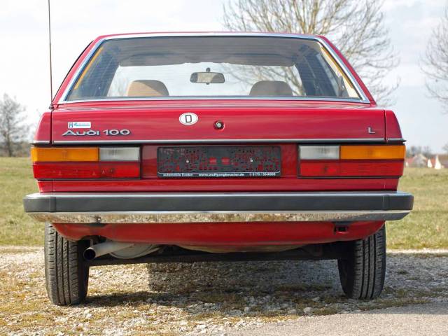 Audi 100