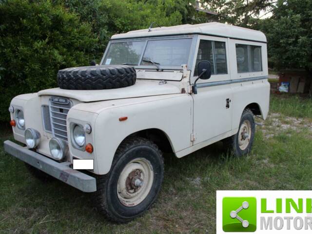 Image 1/10 of Land Rover 88 (1984)