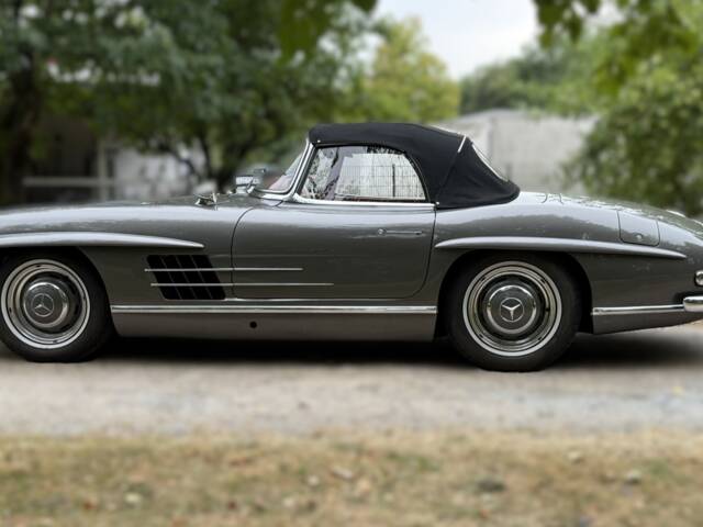 Mercedes-Benz 300 SL Roadster