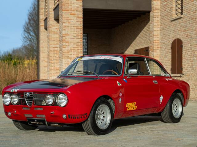 Imagen 1/50 de Alfa Romeo 2000 GT Veloce (1973)