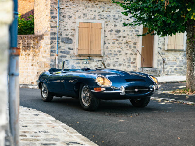 Jaguar E-Type 3.8 Flat Floor