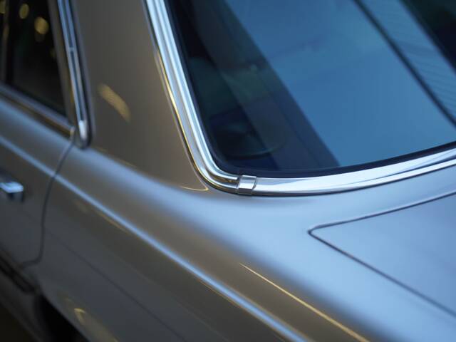 Mercedes-Benz 450 SEL 6,9