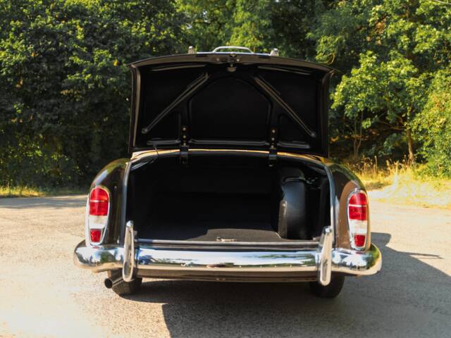 Mercedes-Benz 220 S Cabriolet