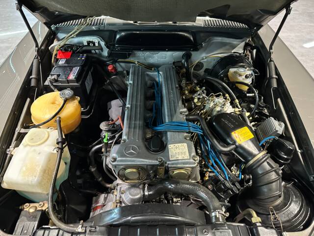 Mercedes-Benz 280 SL