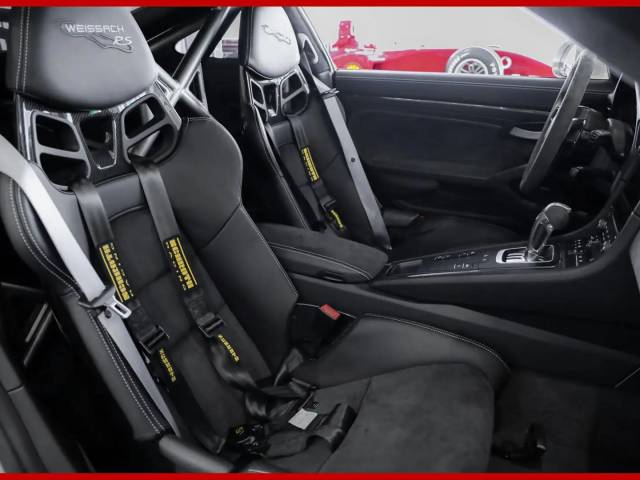 Porsche 911 GT3 RS Weissach