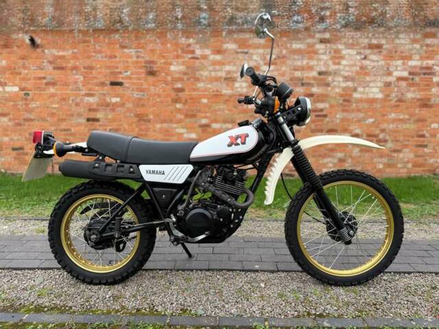 Yamaha XT 250