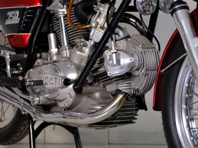 Ducati 750 GT