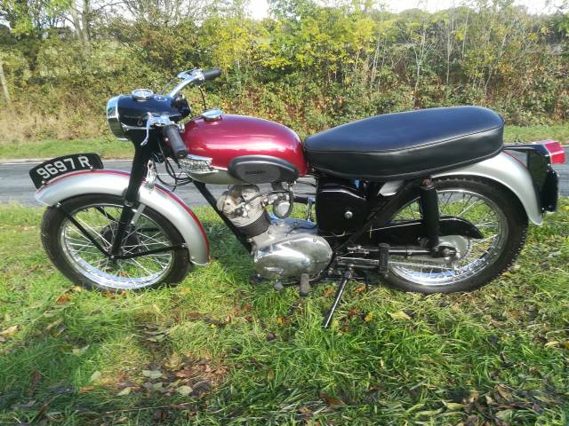 Imagen 1/9 de Triumph DUMMY (1963)