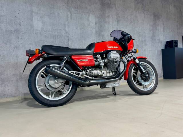Moto Guzzi 850 LeMans