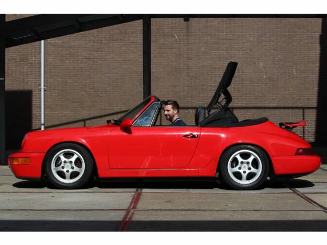 Porsche 911 Carrera 4