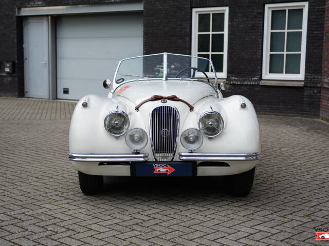 Image 1/19 of Jaguar XK 120 SE OTS (1954)