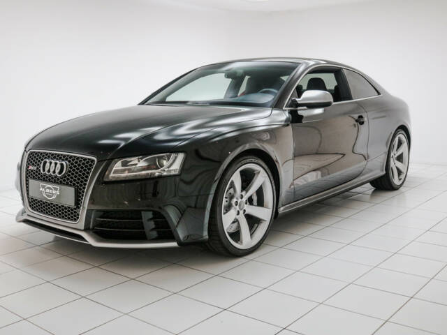 Image 1/13 de Audi RS5 (2011)