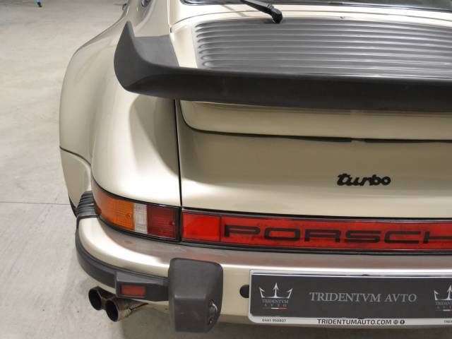 Porsche 911 Turbo 3.3