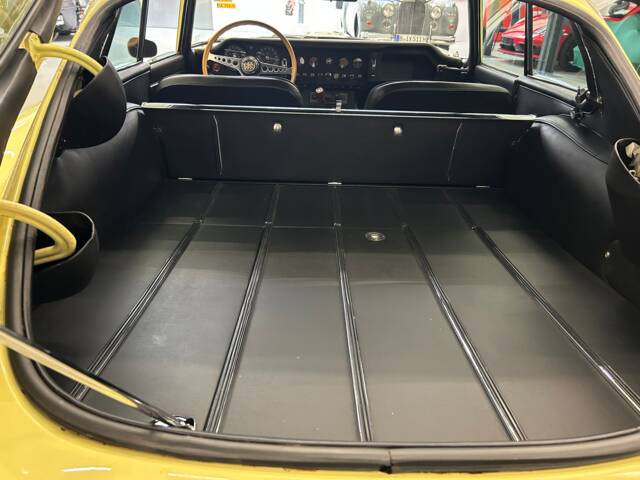 Jaguar E-Type 4.2