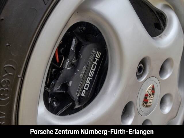 Porsche 911 Carrera 4