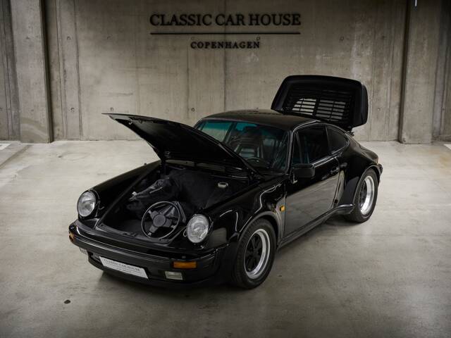 Porsche 911 Turbo 3.3