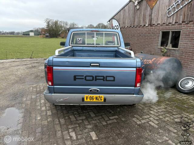Ford F-150 XL