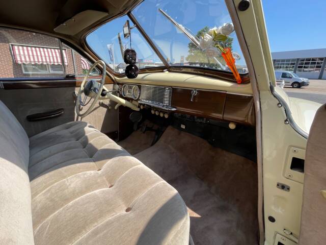 Packard Deluxe Eight Club Sedan