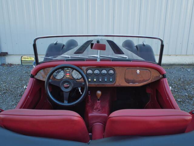 Morgan Plus 8
