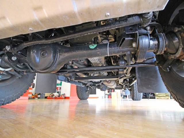 Land Rover Defender 90 Heritage