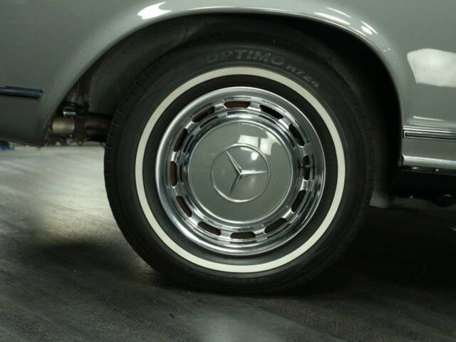 Mercedes-Benz 250 SL