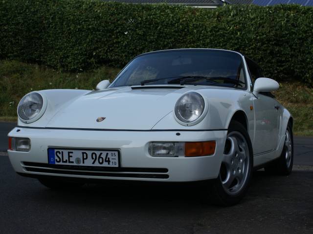 Porsche 911 Carrera 4