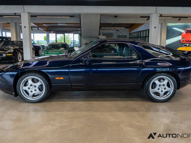 Porsche 928 GTS