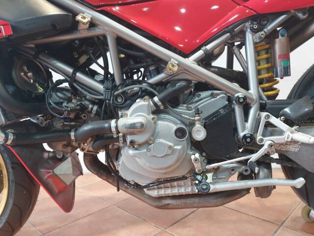 Ducati 748 S