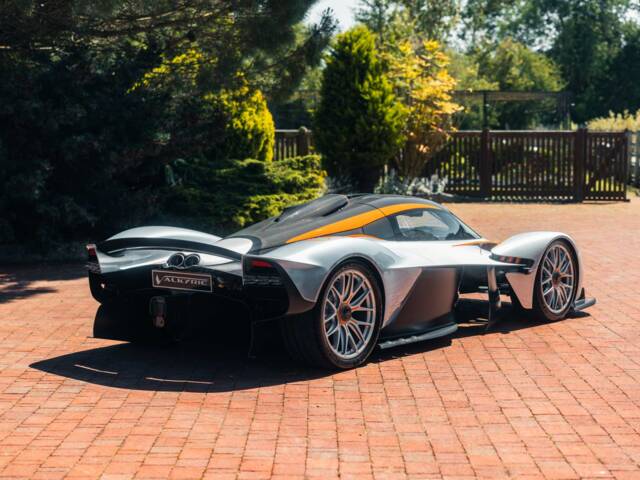 Aston Martin Valkyrie AMR Pro