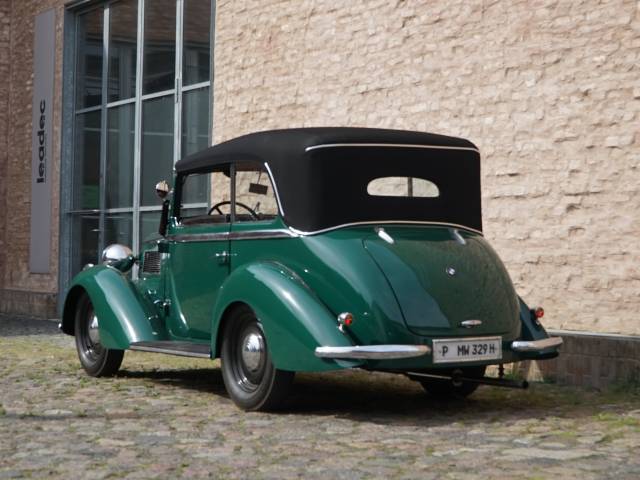 BMW 329