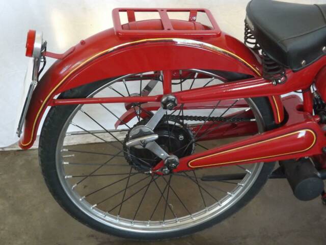 Moto Guzzi Cardellino 65