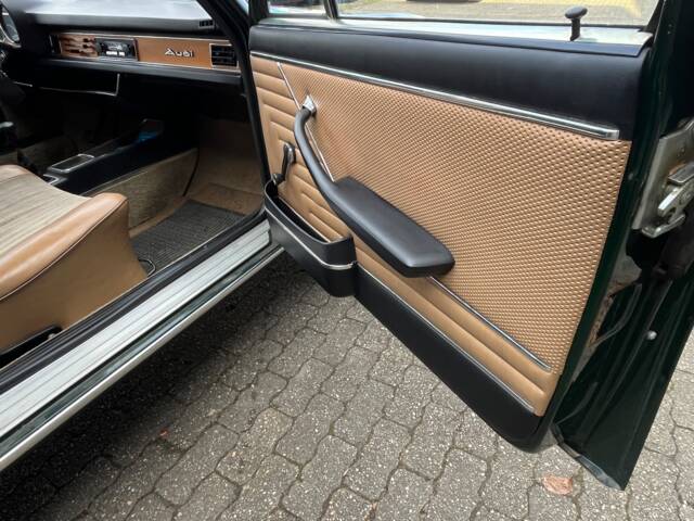 Audi 100 LS
