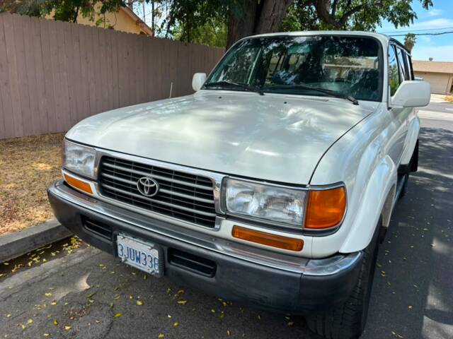 Toyota Land Cruiser J80