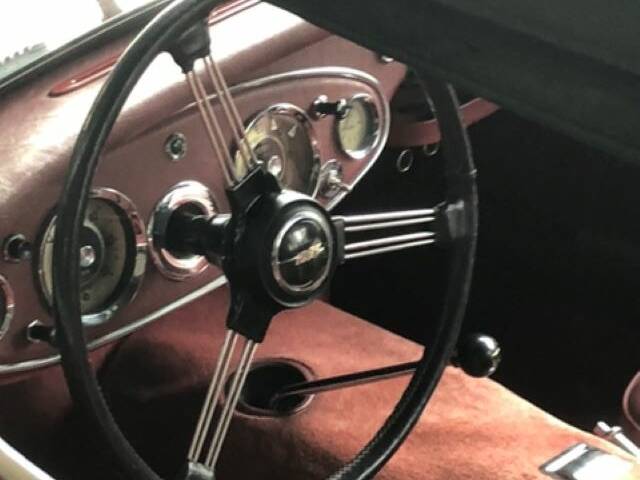 Austin-Healey 100/6 (BN6)