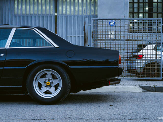 Ferrari 400i