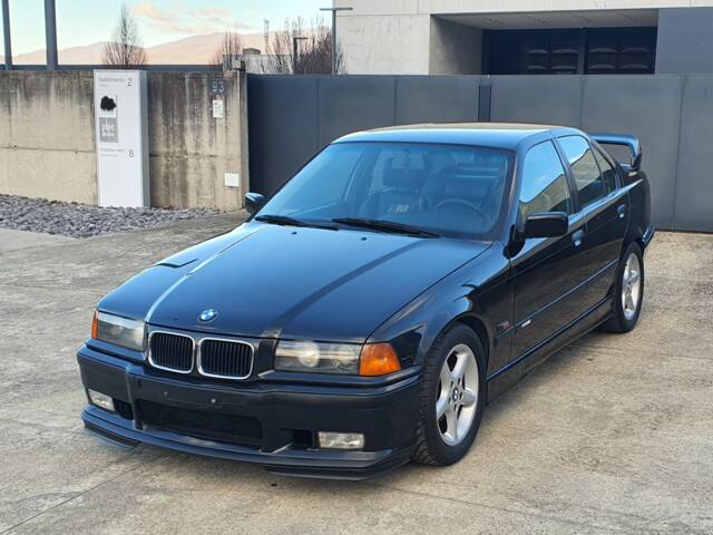 Image 1/47 of BMW 318is &quot;Class II&quot; (1994)