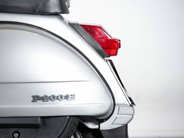 Piaggio Vespa P 200 E